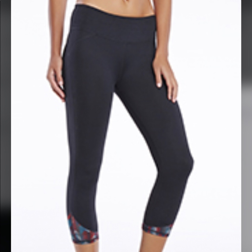 Fabletics - Mari Capri - Small